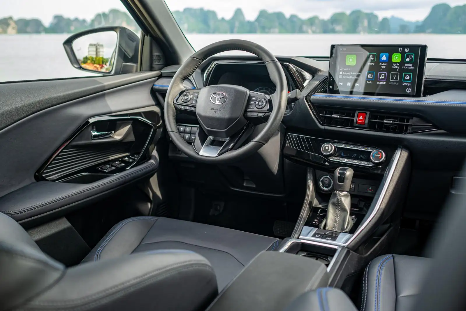 Ảnh xe Nội thất Toyota Yaris Cross mới nhất tại Toyota Thăng Long