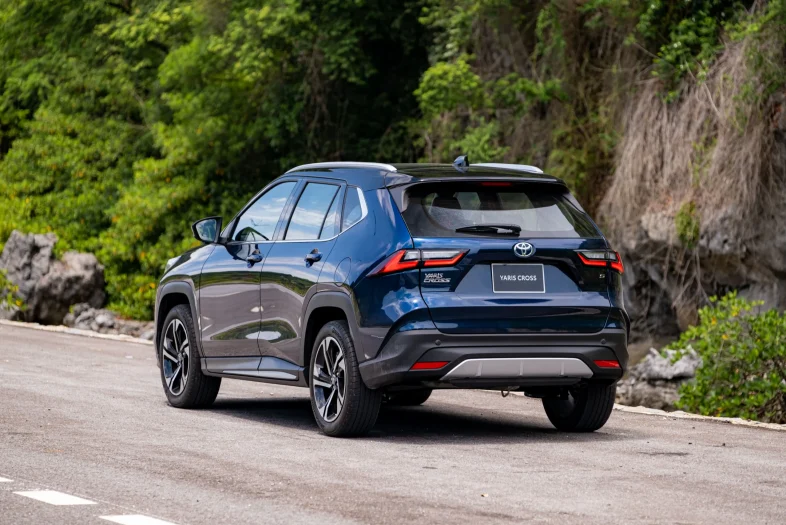 Ảnh xe Toyota Yaris Cross bản xăng mặt trước mới nhất tại Toyota Thăng Long